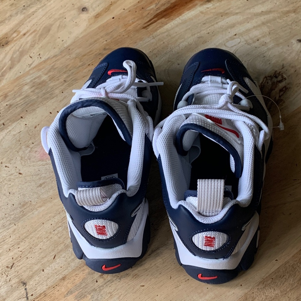 NIKE Air Barrage Low ‘USA’ Sneakers - Youth size 5 - Picture 11 of 13